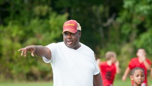 开云体育备用链接-“腰旗橄榄球：东部新区赛场开启新型竞技时代”